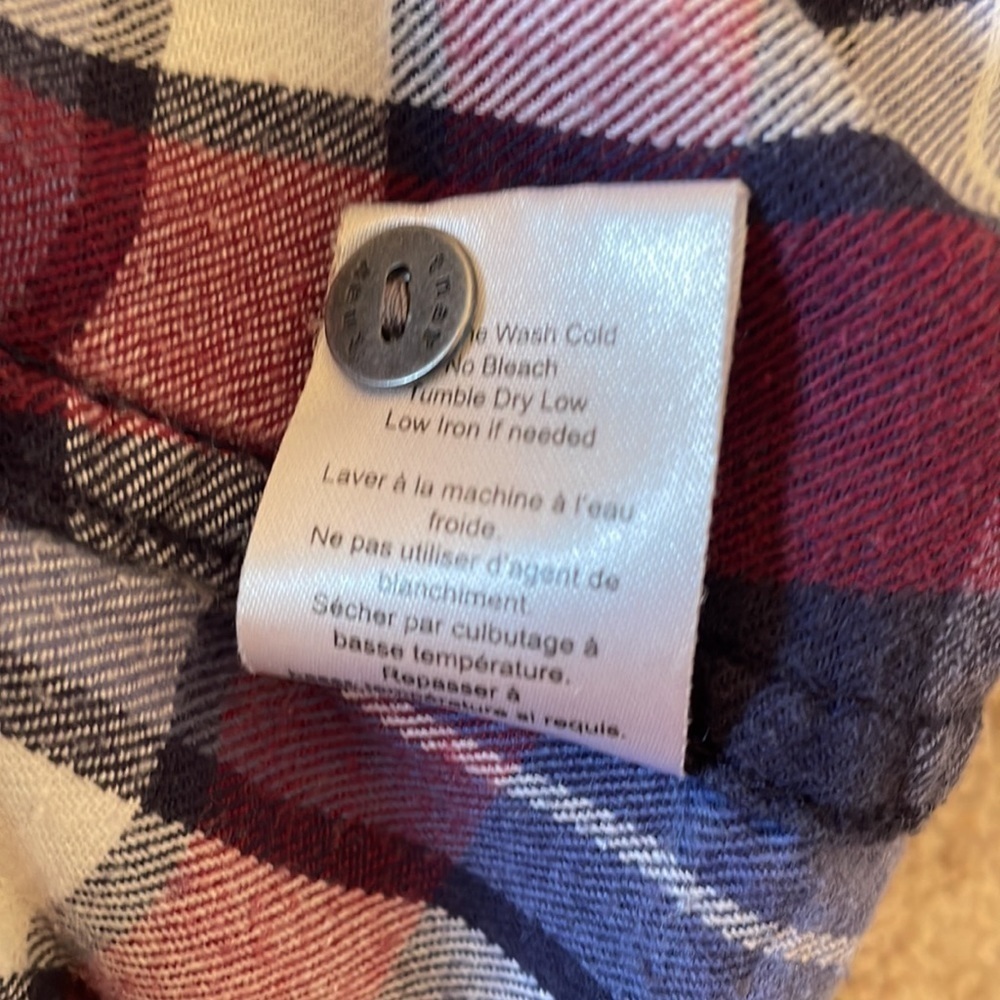 TNA classic flannel shirt in red and blue in women’s size small - Picture 9 of 9